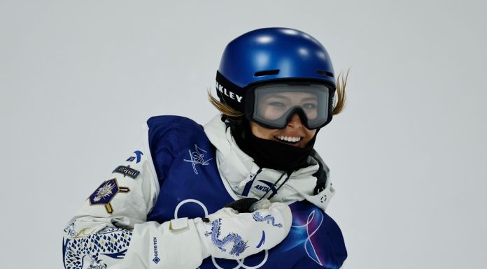 Milano-Cortina 2026: cinese Gu impegnata nelle qualificazioni di freeski halfpipe (3)