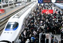 Cina: Festa primavera, 121 mln viaggi di passeggeri in treno durante vacanze (2)