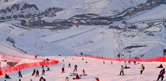 Cina: ad Altay sport invernali restano protagonisti dopo le vacanze (2)