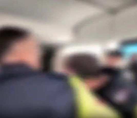 Aggredirono un noto youtuber e le guardie giurate alla metro Ottaviano di Roma: 4 arresti / Video