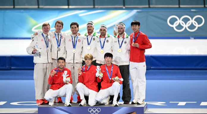 Milano-Cortina 2026: la Cina è bronzo nell’inseguimento a squadre maschile di pattinaggio velocità (3)