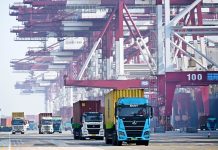 Cina: porto di Qingdao potenzia attività per la Festa di primavera (2)