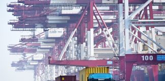 Cina: porto di Qingdao potenzia attività per la Festa di primavera (2)