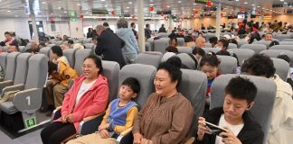 Cina: Guangxi, viaggio inaugurale per una nave passeggeri da 1.200 posti (2)