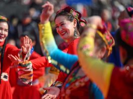 Cina: Xinjiang tra sviluppo economico e tradizioni popolari (2)