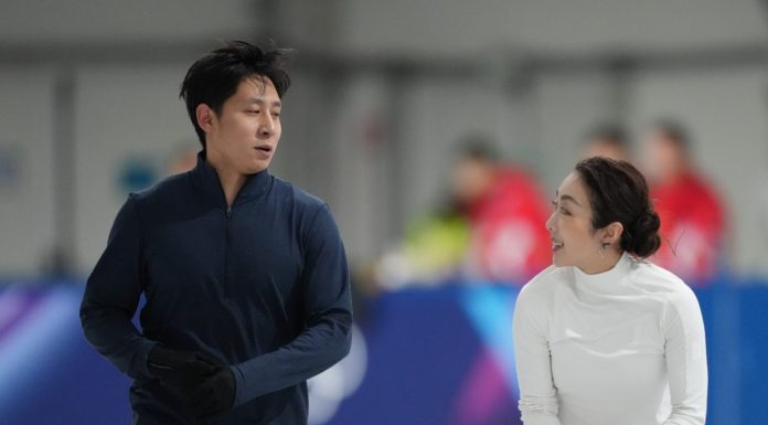 Milano-Cortina 2026: atleti cinesi di pattinaggio artistico si allenano in vista delle gare (1)