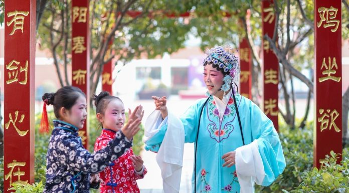 Cina: attività extrascolastiche per studenti durante vacanze invernali (2)