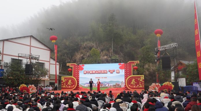 Cina: gala per il Capodanno Cinese anima i villaggi dello Jiangxi (2)