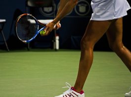 Quanti anni ha il tennis? Origini e sviluppo del gioco servizio tennis
