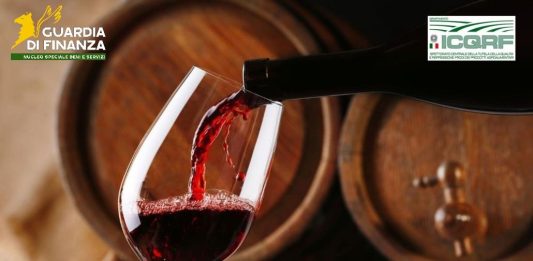 Sequestrati 2,5 milioni di litri di vino falsamente certificati come DOP e IGP / Video