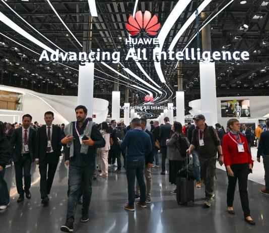 Spagna: aperto a Barcellona il Mobile World Congress (3)