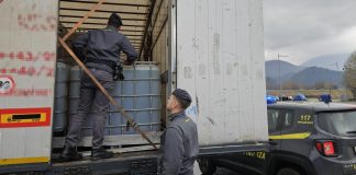Maxi sequestro della Gdf di Udine di oltre 420.000 litri di prodotti energetici di contrabbando, accise evase per 1,1 milioni di euro