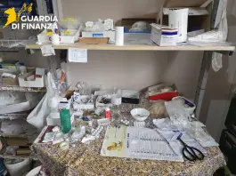 Scoperto un falso ambulatorio a Campi Bisenzio, finto medico denunciato / Video