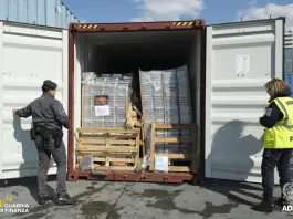 Sequestrate al porto di Genova oltre 6 tonnellate di sigarette di contrabbando