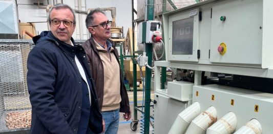 Sughero, l’assessore Cani incontra gli imprenditori a Berchidda: “Impegno comune per il rilancio del settore”