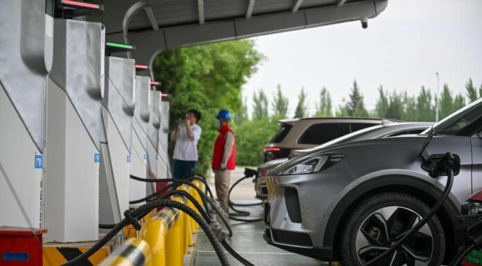 Cina, in rapida espansione la rete di ricarica per i veicoli elettrici