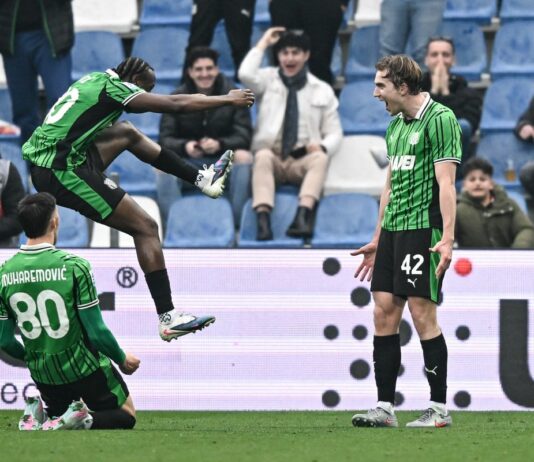 Impresa Sassuolo, resta in dieci ma batte 2-1 l’Atalanta