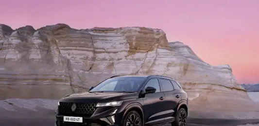 Renault Austral E-Tech series, una gamma esclusiva per l’Italia