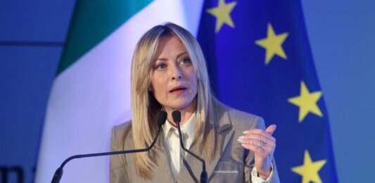 Meloni “Non esistono politiche femminili ma visione femminile della politica”