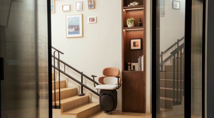 Mobilità domestica, una ricerca Stannah sfata stereotipo dell’anziano sedentario