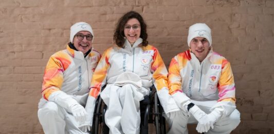 Intesa Sanpaolo partecipa al viaggio della Fiamma Paralimpica