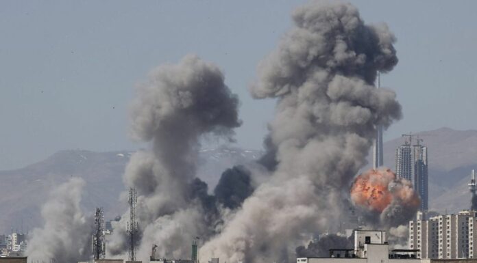 Serie di esplosioni a Teheran, Iran attacca forze curde nel Kurdistan