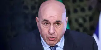 Iran, Crosetto “Attacco non condiviso e fuori del diritto internazionale”