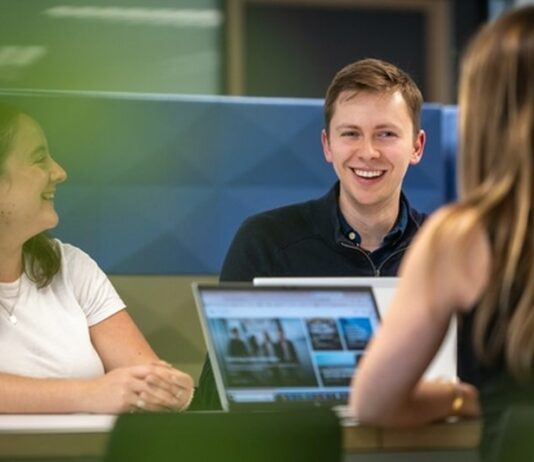 Philip Morris Italia investe sui giovani talenti con “Future in Progress”