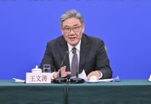 Ministro Commercio Cina, promuoveremo import servizi di consumo di alta qualità