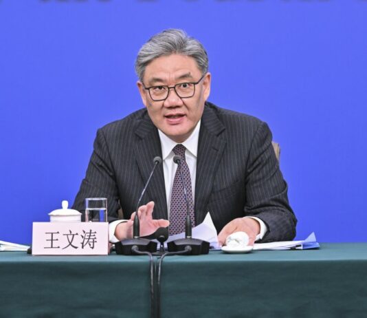 Ministro Commercio Cina, promuoveremo import servizi di consumo di alta qualità