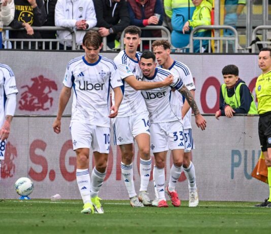 Baturina e Da Cunha mettono ko il Cagliari, Como da Champions