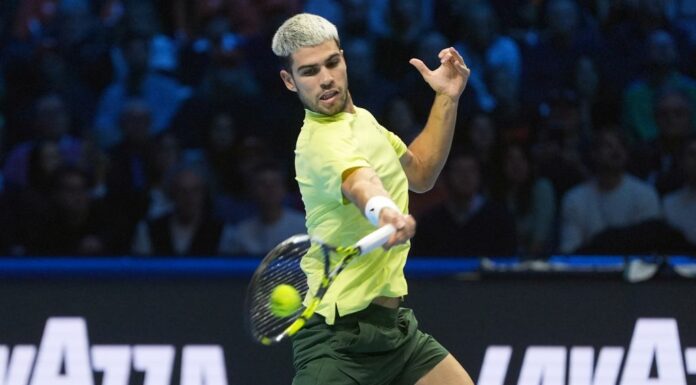 Alcaraz sul velluto a Indian Wells, avanza anche Djokovic. Darderi subito out