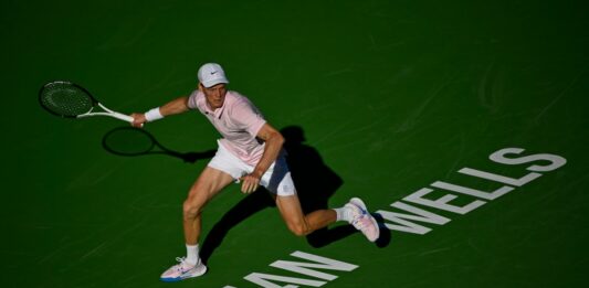 Sinner ai quarti di Indian Wells, Fonseca ko in due set
