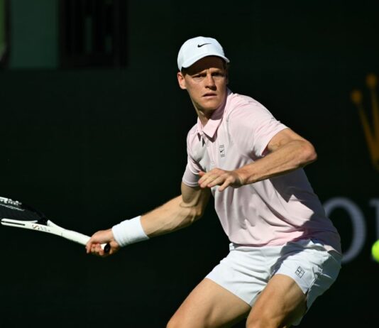 Sinner in semifinale a Indian Wells, Tien ko in due set