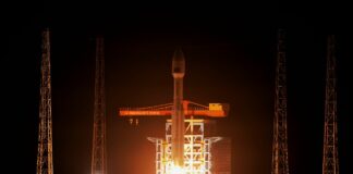 Cina, da Hainan lanciato un gruppo di satelliti Internet in orbita bassa