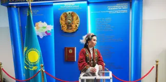 Kazakistan, la scommessa sul futuro passa per un referendum