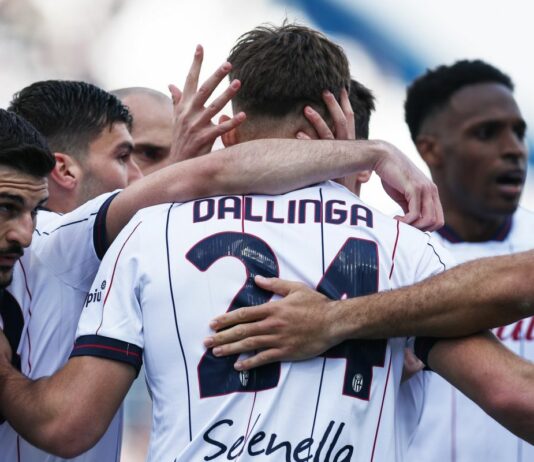 Bologna corsaro a Sassuolo: Dallinga firma l’1-0