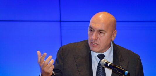 Crosetto “Mandare navi a Hormuz verrebbe interpretato come atto di guerra”