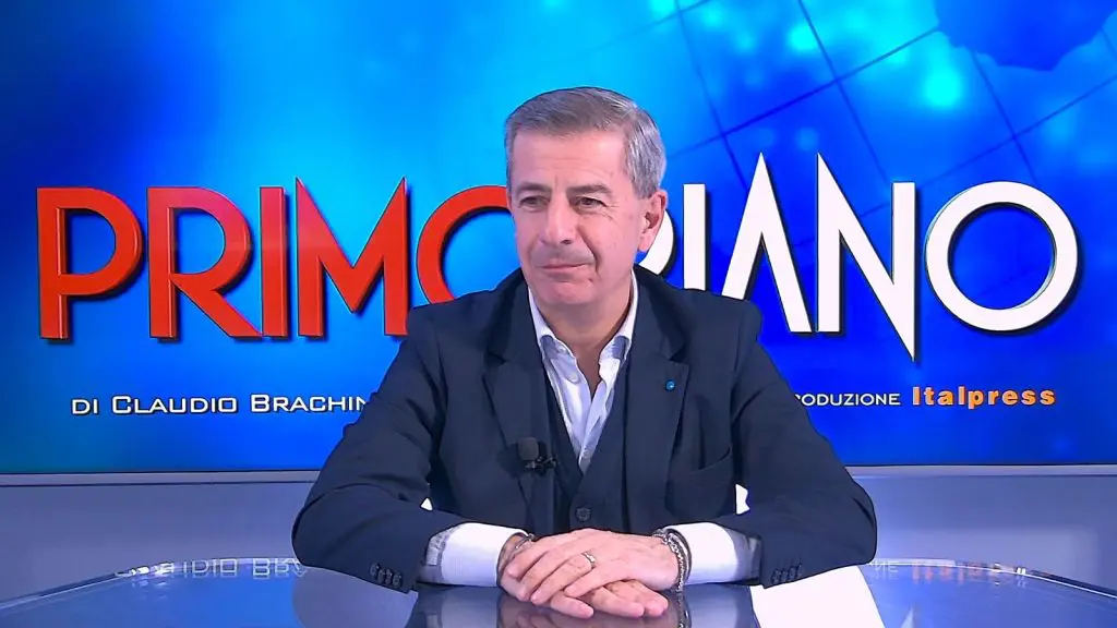 geronimo it spacciava-droga-ai-padulli-arrestata-condannata-e-rimessa-in-libert-A24412 010