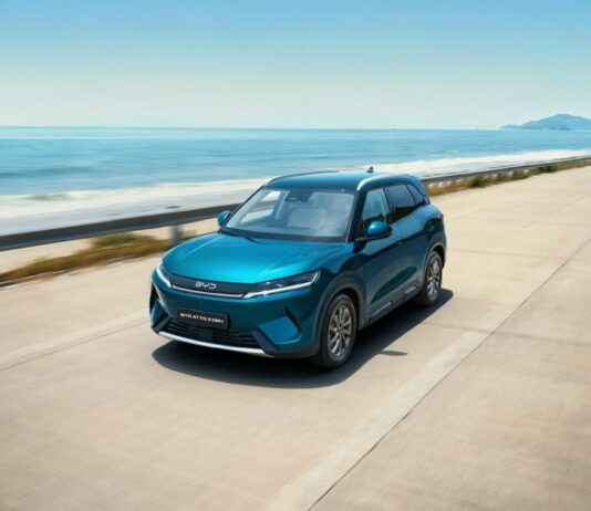 BYD presenta ATTO 2 DM-i, SUV compatto e altamente tecnologico