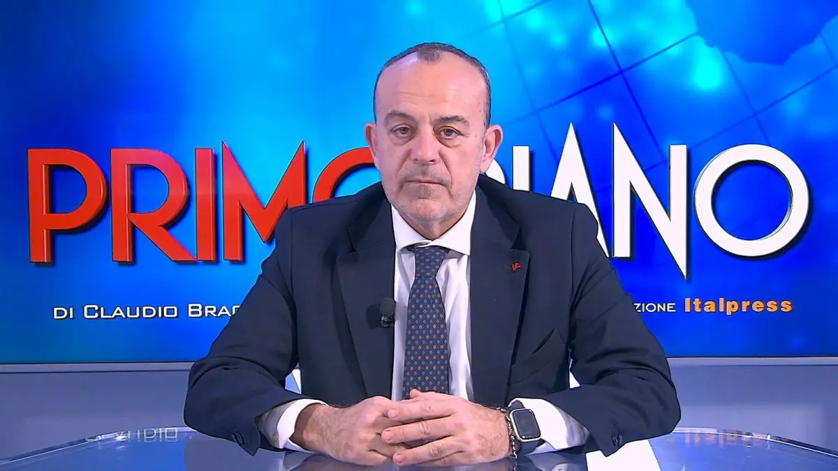 geronimo it spacciava-droga-ai-padulli-arrestata-condannata-e-rimessa-in-libert-A24412 009