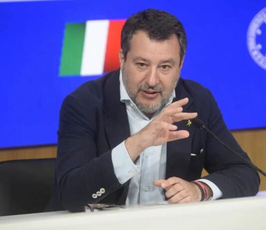 سالفيني: لا فائدة من الاستمرار في رفض الغاز الروسي أو الطاقة النووية