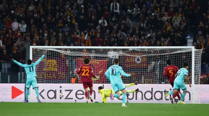 Il Bologna ai quarti di Europa League, Roma ko ai supplementari