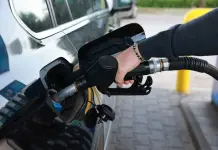 Carburanti, Mimit “Quasi il 60% dei distributori ha ridotto i prezzi”