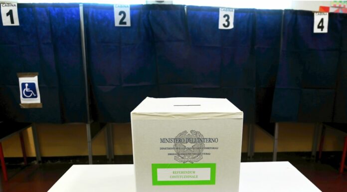 Seggi aperti per il referendum, oltre 51 milioni di italiani chiamati alle urne