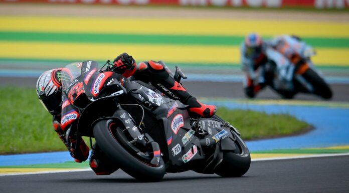 Bezzecchi trionfa in MotoGP in Brasile, doppietta Aprilia