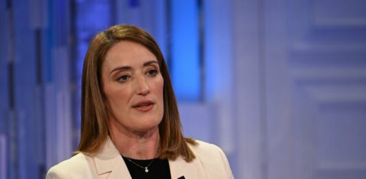 Iran, Metsola “Soluzione non militare ma diplomatica”