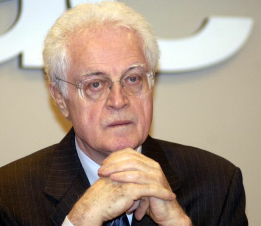 E’ morto l’ex premier francese Lionel Jospin