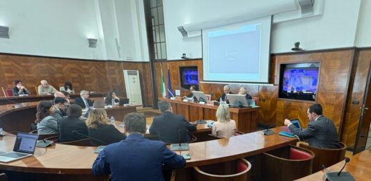 Il Mimit prosegue monitoraggio prezzi mercati energetici e materie prime critiche