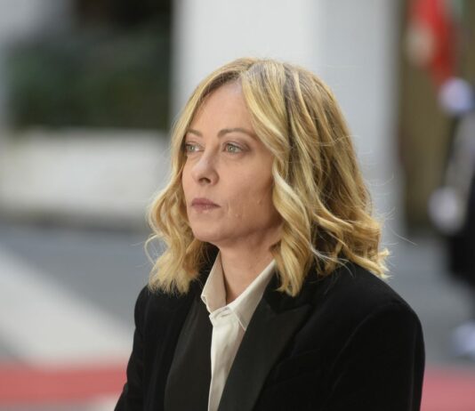 Meloni “Auspico che Santanchè condivida stessa scelta di Delmastro e Bartolozzi”